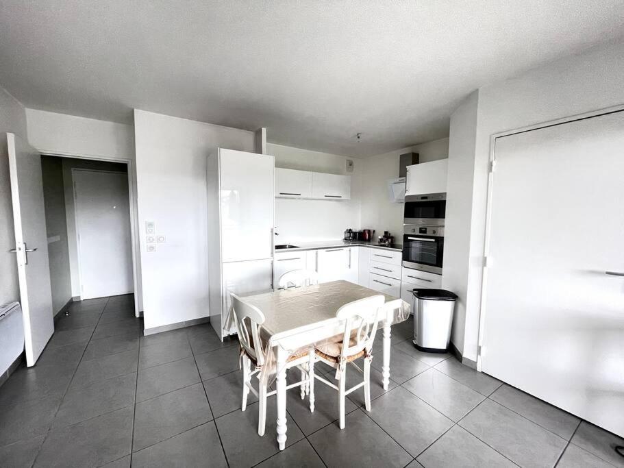 Spacieux T2 + Parking A 5 Min D'Aix Apartamento Aix-en-Provence Exterior foto